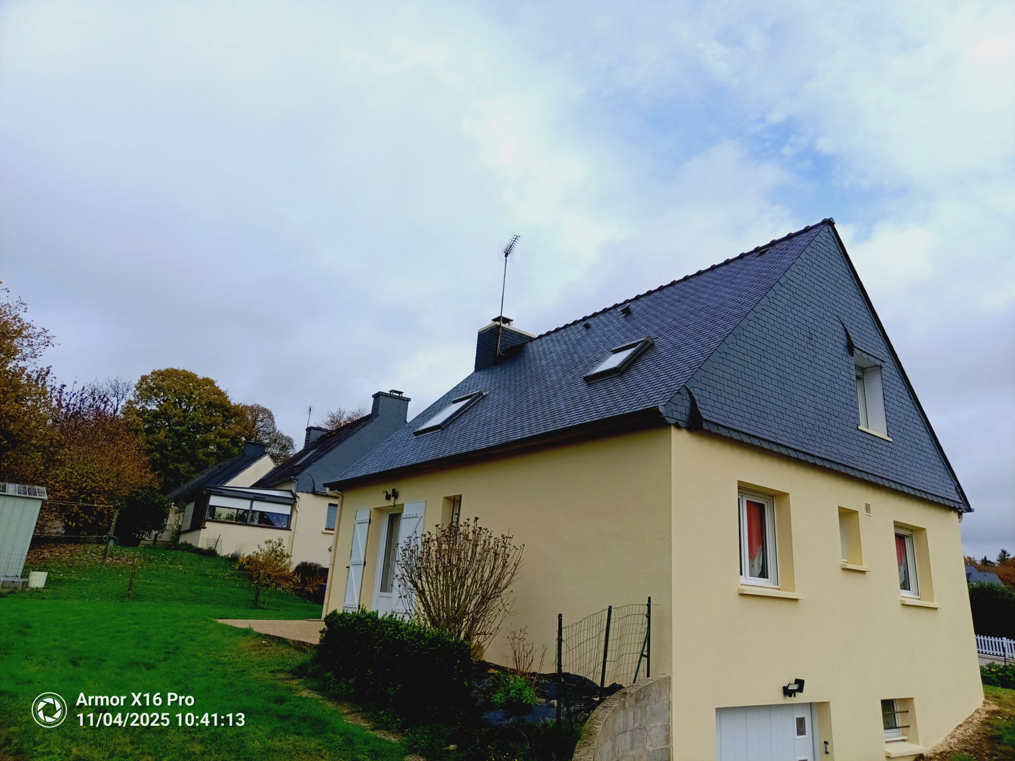 Réparation toiture à Aucaleuc